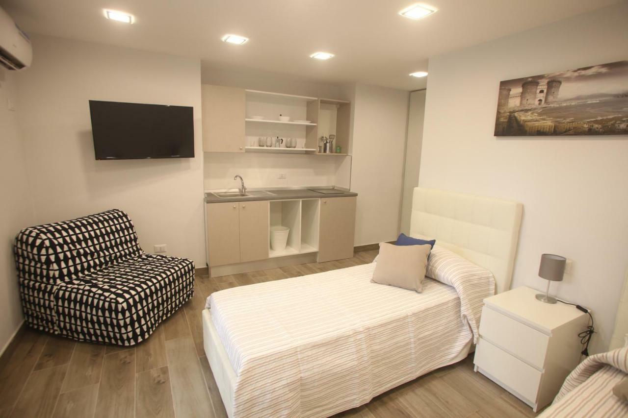 Garibaldi Station 2Punto0 Bed & Breakfast เนเปิลส์ ภายนอก รูปภาพ